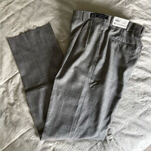 Hart Schaffner Marx Gray Checkered Trousers